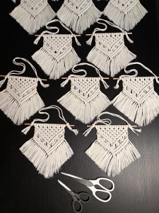 Makatka,zawieszka makrama mini