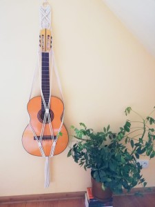 Makrama wieszak na gitarę Naturalna